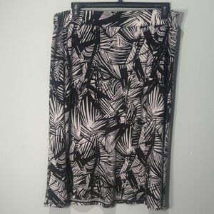 Faded Glory Black and White Leaf Print Pencil Skirt